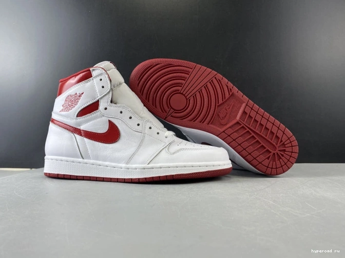 Jordan (2017) Retro Red Metallic 1 Air 555088-103 0704